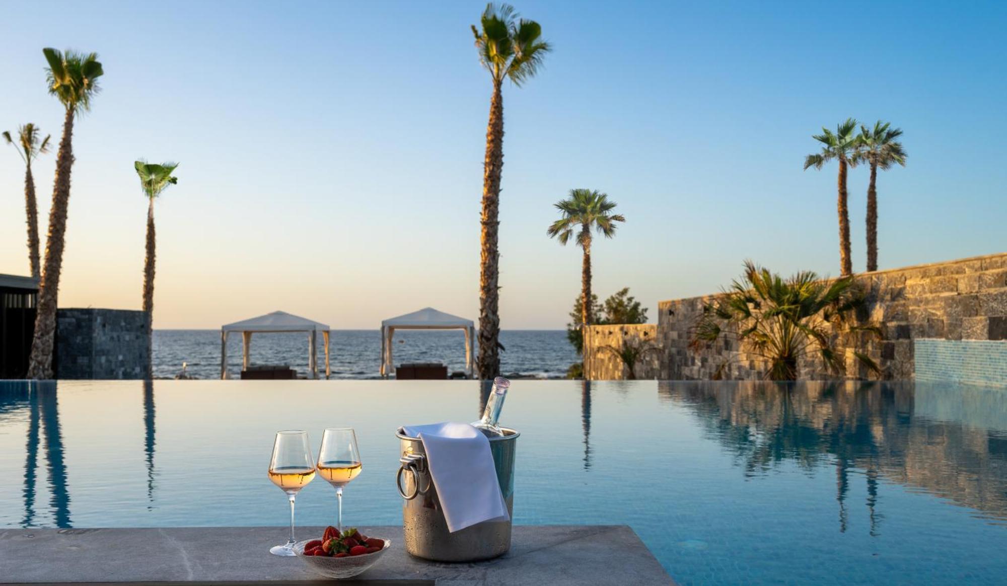 Nana Princess Suites Villas & Spa Hersonissos  Exteriör bild